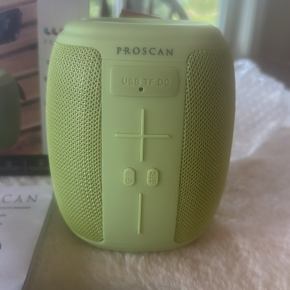 Proscan Bluetooth Lightup speaker - Picture 5 of 8